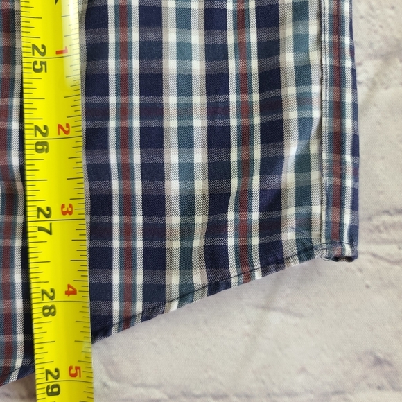 Duluth Trading Men's Sz Large Wrinkle Fighter Blue Plaid Button Down Shi… - Picture 8 of 8